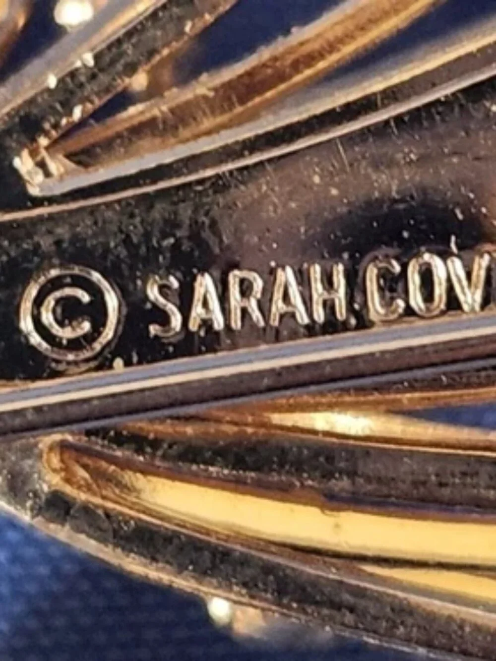 Vtg 1960's Sarah Coventry Signed Bow Brooch Pin Vogue Rhinestone Gold Tone MCM - Picture 9 of 14
